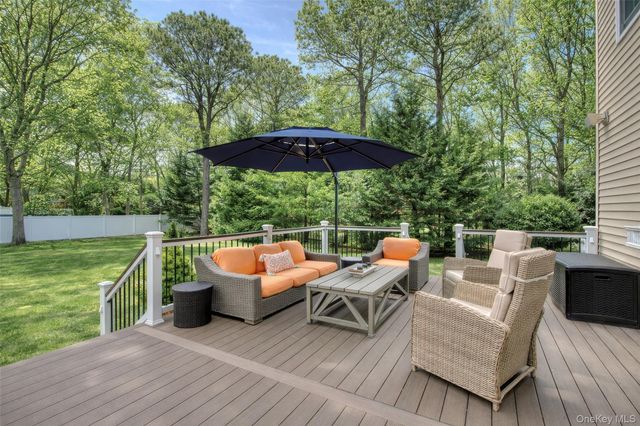 9 Deborah Drive, Quiogue, NY 11978