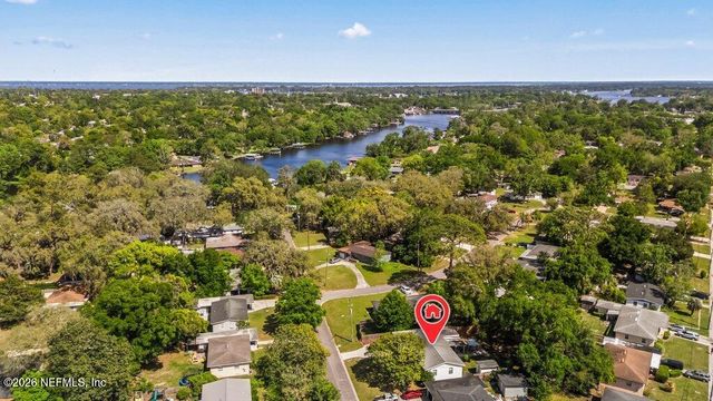 5810 CHERRY LAUREL Drive, Jacksonville, FL 32210