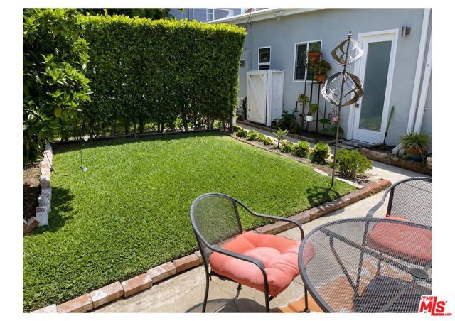 1219 S Burnside Avenue, Los Angeles, CA 90019