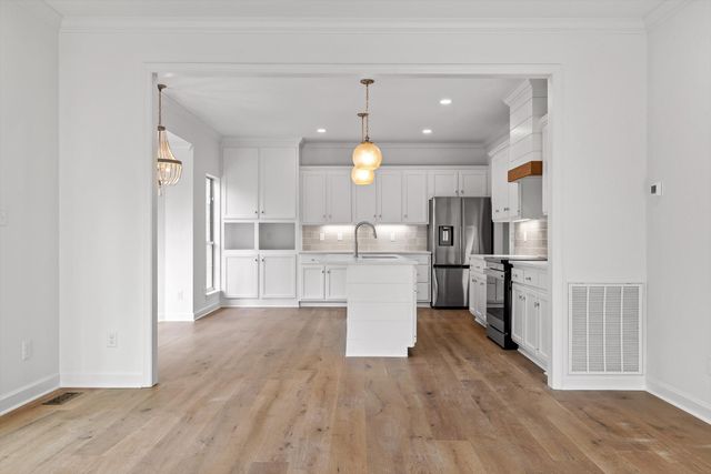 4715 Creek Point Lane, Signal Mountain, TN 37377