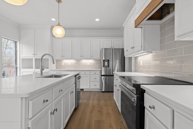 4715 Creek Point Lane, Signal Mountain, TN 37377