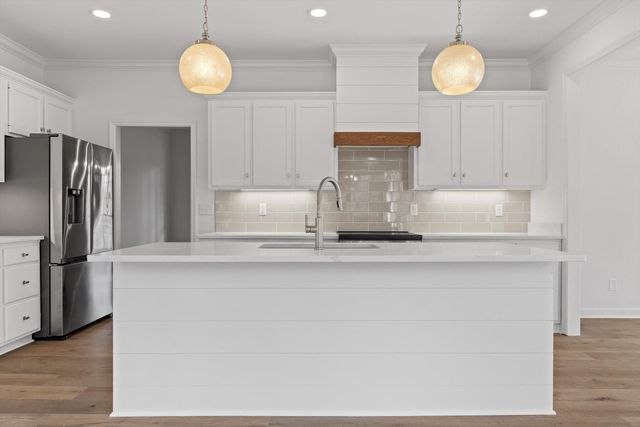 4715 Creek Point Lane, Signal Mountain, TN 37377