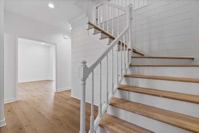 4715 Creek Point Lane, Signal Mountain, TN 37377