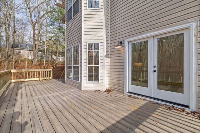 4715 Creek Point Lane, Signal Mountain, TN 37377