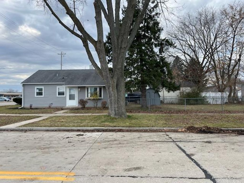 2918 Arthur AVENUE, Racine, WI 53405