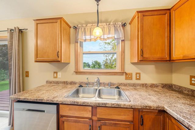 2305 HEARTHSTONE DRIVE, Kaukauna, WI 54130