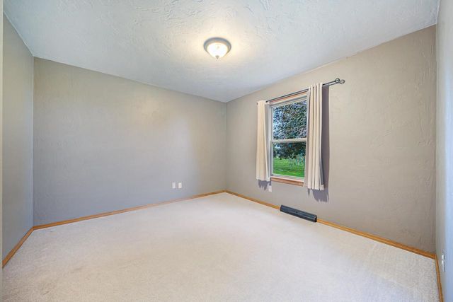 2305 HEARTHSTONE DRIVE, Kaukauna, WI 54130