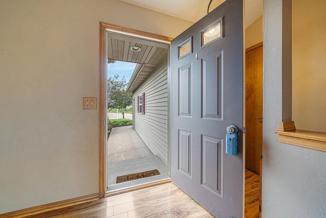 2305 HEARTHSTONE DRIVE, Kaukauna, WI 54130