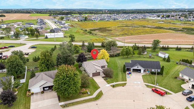 2305 HEARTHSTONE DRIVE, Kaukauna, WI 54130