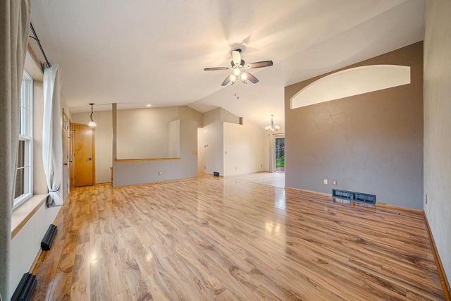2305 HEARTHSTONE DRIVE, Kaukauna, WI 54130