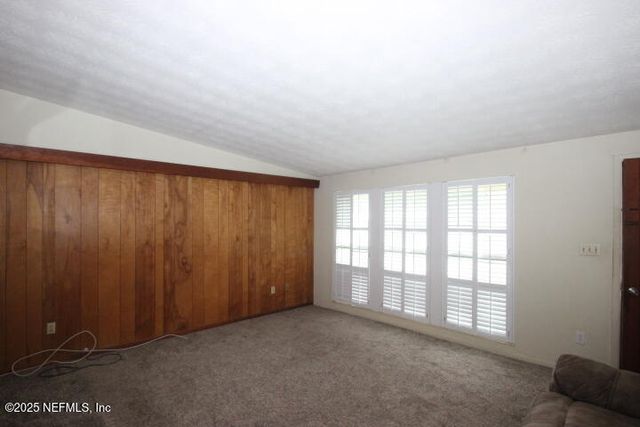 140 W ST JOHNS Terrace, East Palatka, FL 32131