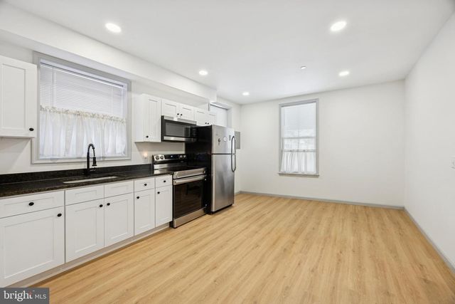 9 W HINCKLEY AVE, Ridley Park, PA 19078