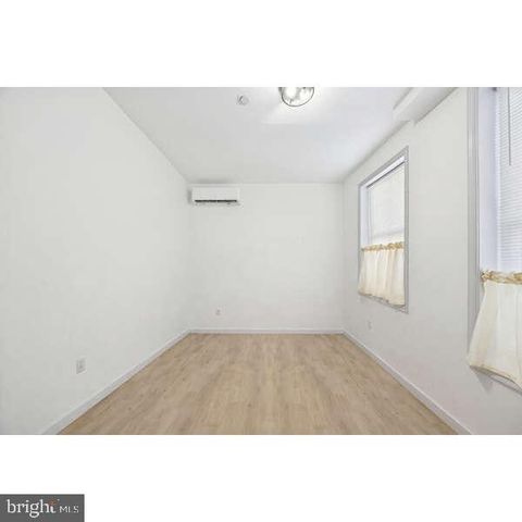 9 W HINCKLEY AVE, Ridley Park, PA 19078