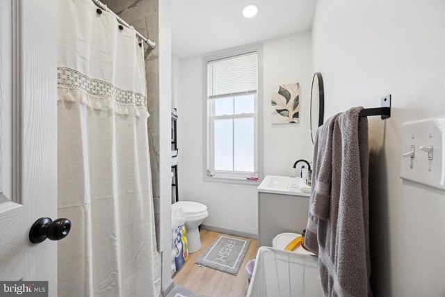 9 W HINCKLEY AVE, Ridley Park, PA 19078