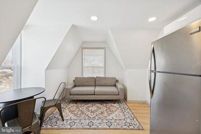 9 W HINCKLEY AVE, Ridley Park, PA 19078