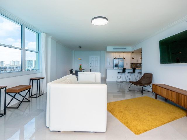 2501 S Ocean Dr 1525, Hollywood, FL 33019