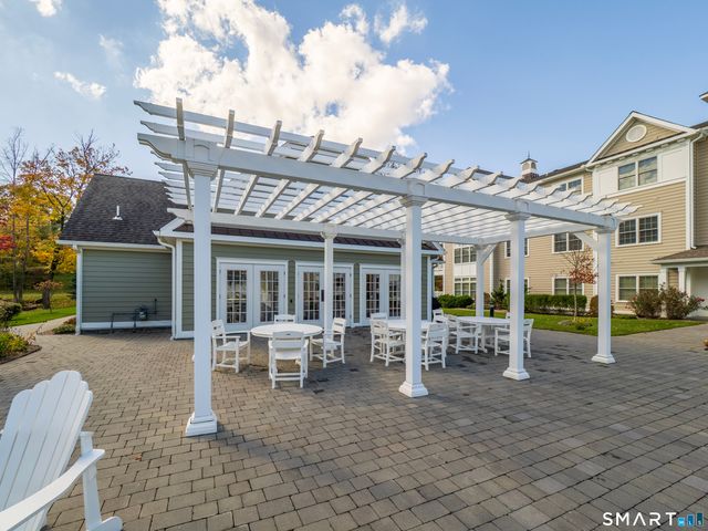 77 Sunset Lane 335, Ridgefield, CT 06877