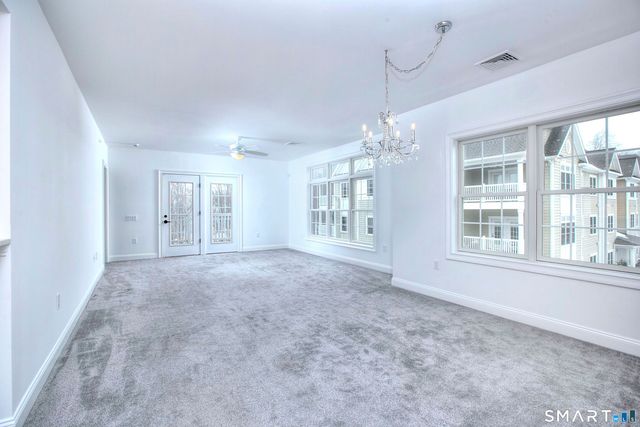 77 Sunset Lane 335, Ridgefield, CT 06877