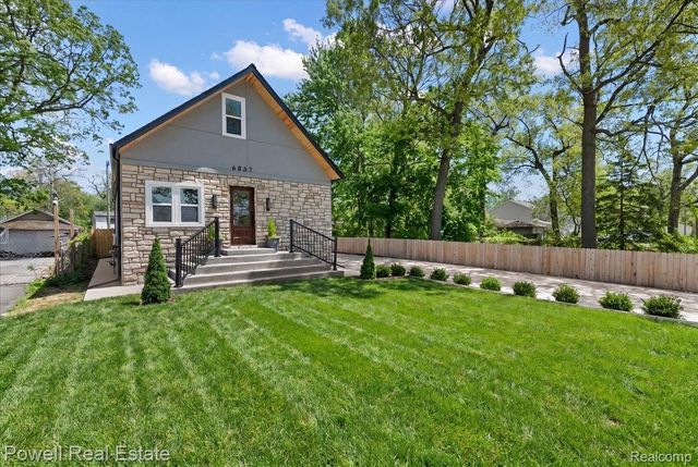 6837 Hatchery Road, Waterford Charter Township, MI 48327