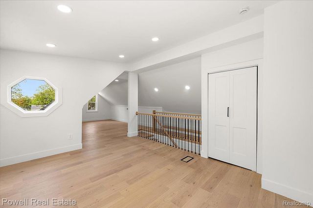 6837 Hatchery Road, Waterford Charter Township, MI 48327