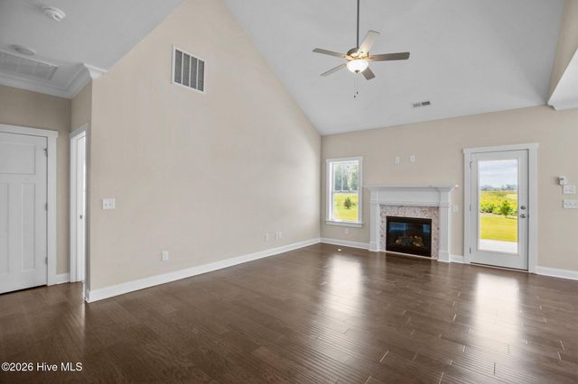 990 Hunter Grace Drive, Winterville, NC 28590