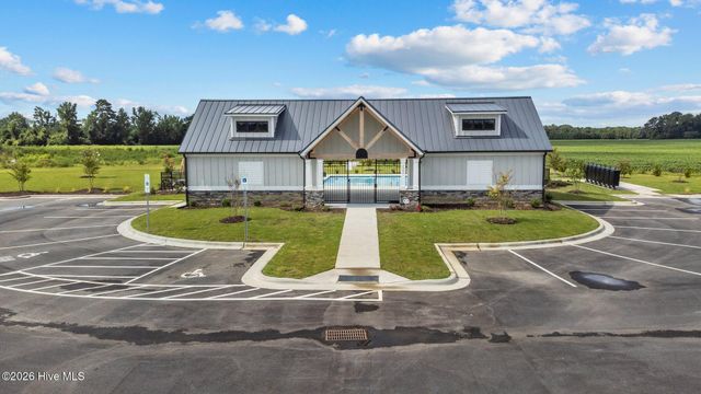 990 Hunter Grace Drive, Winterville, NC 28590