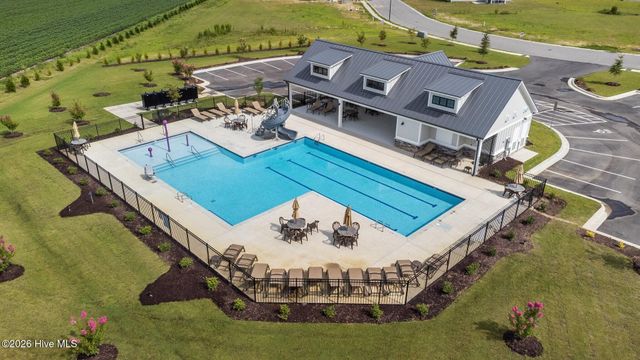 990 Hunter Grace Drive, Winterville, NC 28590