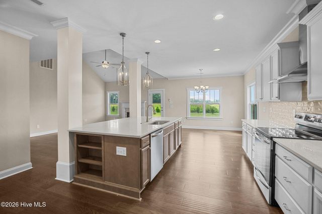 990 Hunter Grace Drive, Winterville, NC 28590
