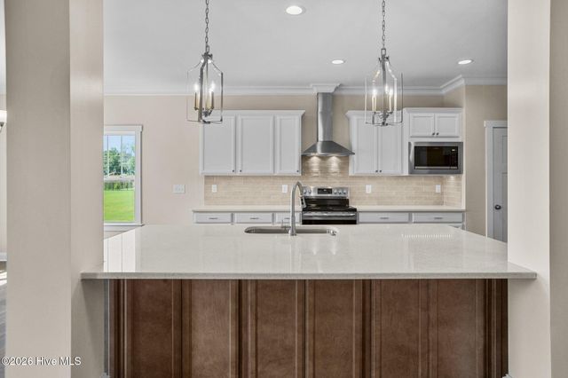 990 Hunter Grace Drive, Winterville, NC 28590