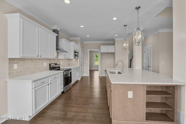 990 Hunter Grace Drive, Winterville, NC 28590