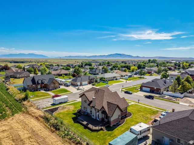 3283 S 750 W, Syracuse, UT 84075