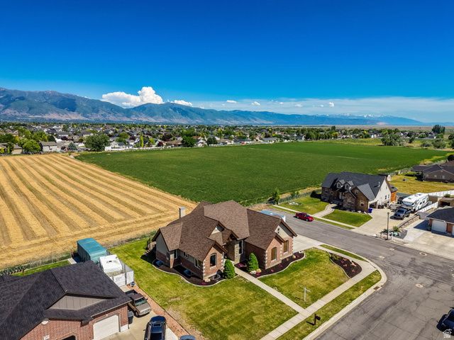 3283 S 750 W, Syracuse, UT 84075