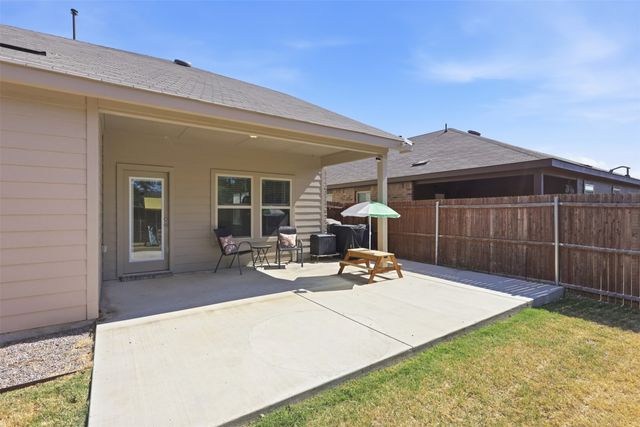 2200 Rustling Oaks Drive, Denton, TX 76209
