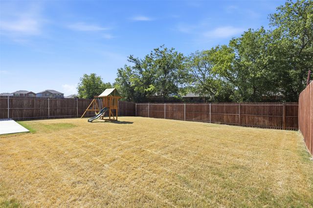 2200 Rustling Oaks Drive, Denton, TX 76209