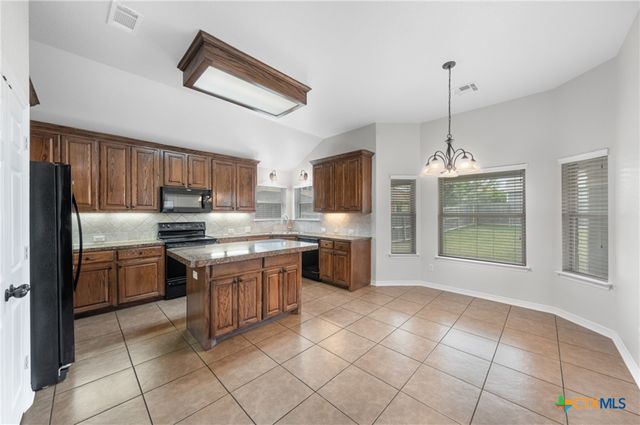 1012 H K Allen Parkway, Temple, TX 76502