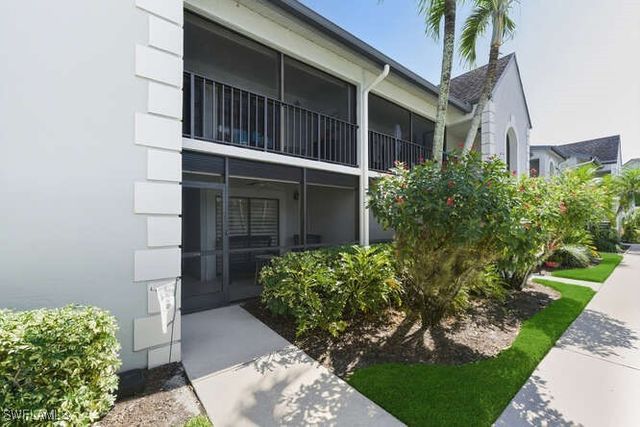 492 Veranda WAY E103, Naples, FL 34104