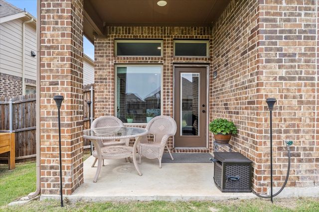 3055 Lily Lane, Heath, TX 75126