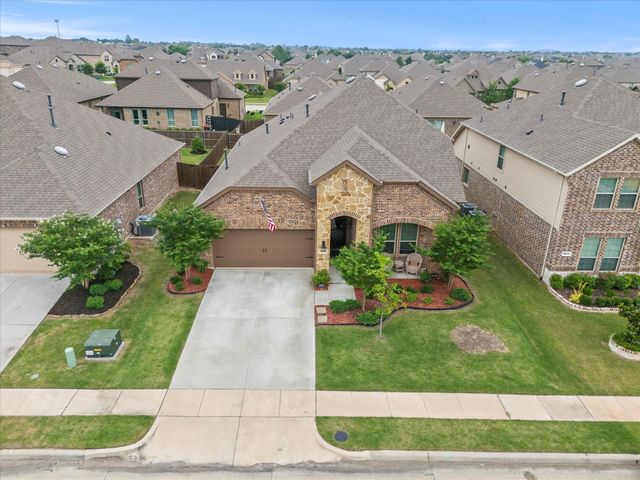 3055 Lily Lane, Heath, TX 75126