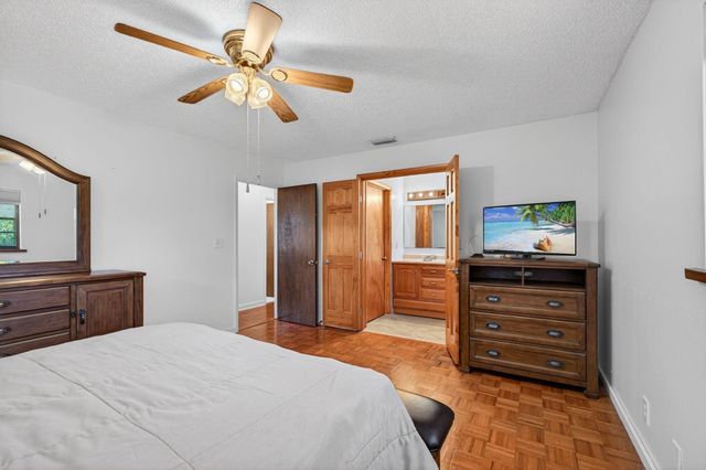 6012 Hickory Drive, Fort Pierce, FL 34982