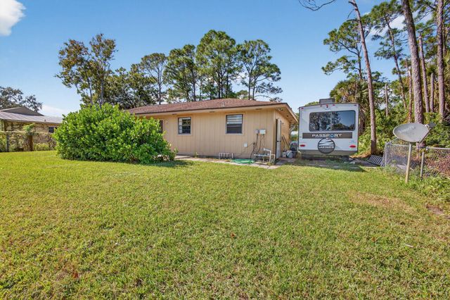 6012 Hickory Drive, Fort Pierce, FL 34982