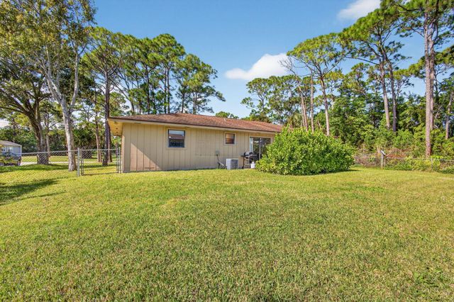 6012 Hickory Drive, Fort Pierce, FL 34982