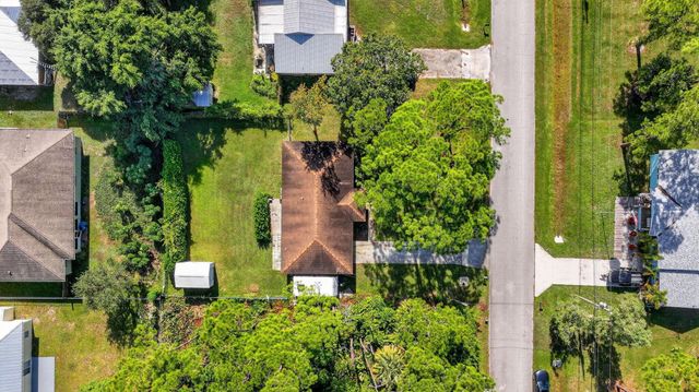 6012 Hickory Drive, Fort Pierce, FL 34982