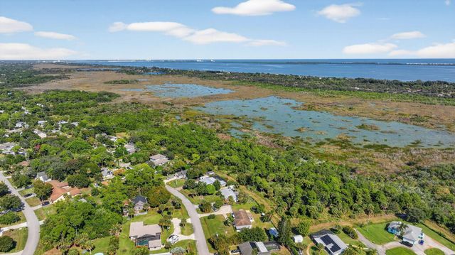 6012 Hickory Drive, Fort Pierce, FL 34982