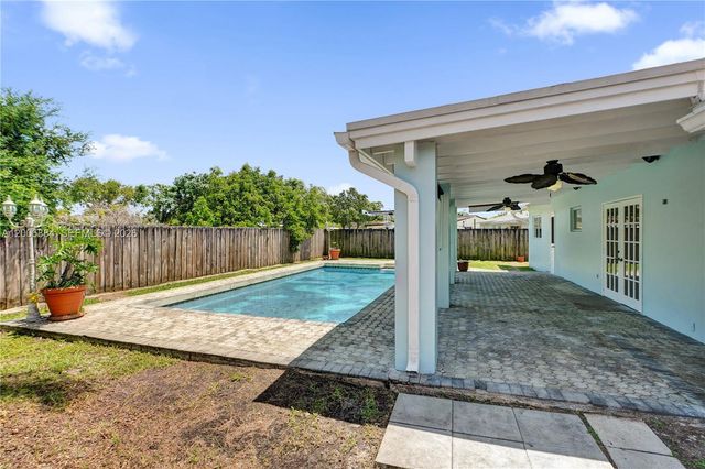 10511 SW 124th Ave, Miami, FL 33186