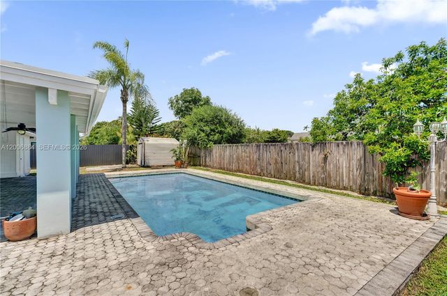 10511 SW 124th Ave, Miami, FL 33186
