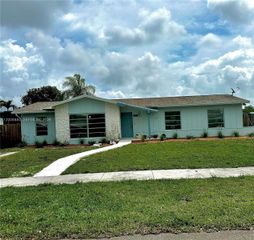 10511 SW 124th Ave, Miami, FL 33186