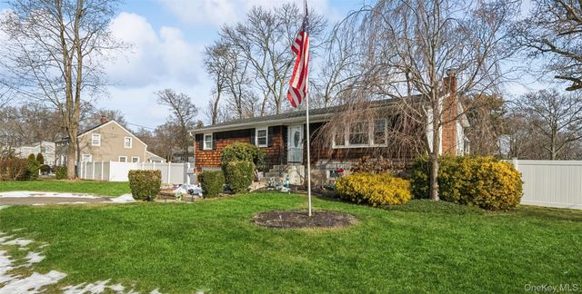 49 Admiral Street, Port Jefferson Station, NY 11776