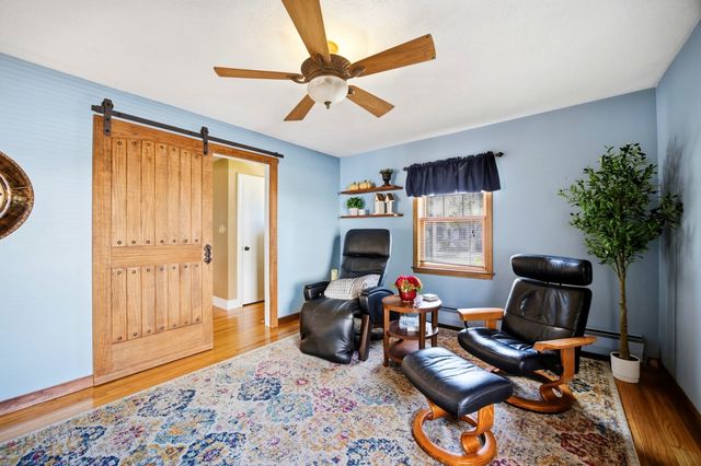 27 Palmer Ave, Chicopee, MA 01020