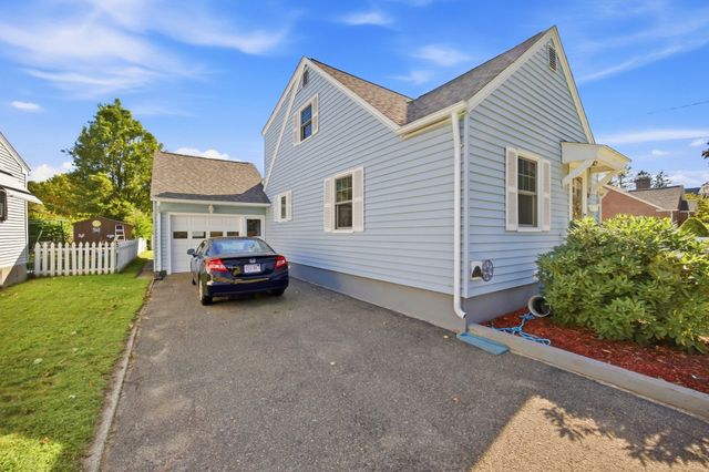27 Palmer Ave, Chicopee, MA 01020
