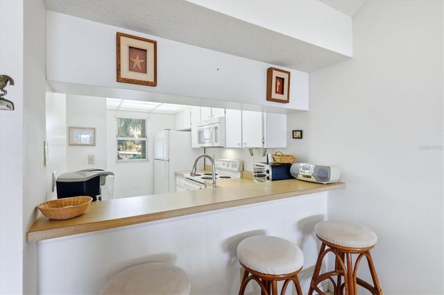 444 CERROMAR ROAD 298, Venice, FL 34293